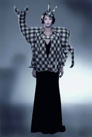 Avant Garde Fashion Models That Ll Give You Nightmares Fashion Models Fashion Story Fashion