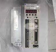Servo Drive Sigma II Yaskawa 500W 400V, SGDH-05DE-OY