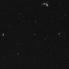Se encuentra a 65 millones de años luz de la tierra, en la. Ic 2608 Galaxy In Leo Minor Theskylive Com