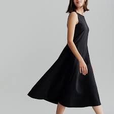 Ultra Stretch AIRism Sleeveless Dress | UNIQLO Masterpiece Autumn/Winter  2024 | UNIQLO NL