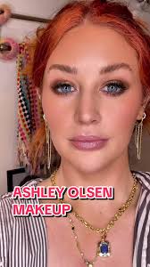 Olsen Twin Makeup Tutorial with Bronzey Grunge Eyeshadow