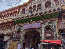 Check For Timing As The Darshan Closed Many Times A Day Reviews Photos Dwarkadhish Temple Tripadvisor Enjoy special wednesday deals from big bazaar | up to 40% savings! check for timing as the darshan closed