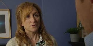 Laurel Thomas's Instagram, Twitter & Facebook