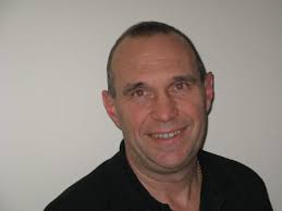 Christian VAN CAMPENHOUT (CHRISTIAN VAN CAMPENHOUT), 70 ans (MERIFONS  (LIEU-DIT MAS CANET), BRUXELLES)