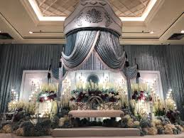 Glamorous wedding luxury wedding elegant wedding dream wedding indoor wedding ceremonies wedding ceremony wedding venues tent wedding stage decorations romantic wedding decor marriage decoration backdrop decorations wedding ideas backdrops wedding. 23 Gorgeous Stage Decor Ideas For A Luxurious Wedding Wedmeplz
