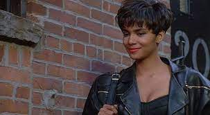 August 14, 1966) is an american actress. Strictly Business Film Locations On The Set Of New York Com Halle Berry Short Hair Halle Berry Haircut Halle Berry Pixie