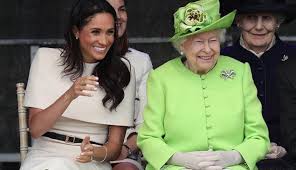 Shortly before her birth, the king issued a pragmatic sanction to ensure the succession of his firstborn. De Suits A The Firm Meghan Markle Conquistou A Rainha Isabel Ii