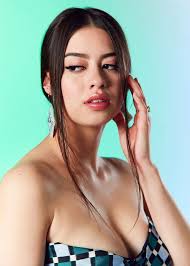 Amber Midthunder - Free pics, galleries & more at Babepedia