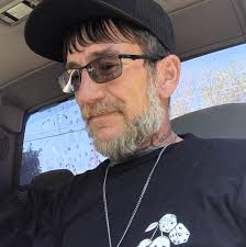 Looking for a fence contractor for privacy fence