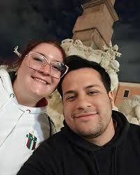 La mejor noticia de mi último año y medio en este país fue haberte  conocido, te amo tanto mi reina hermosa @ari.rodriguez98 felices 24😘