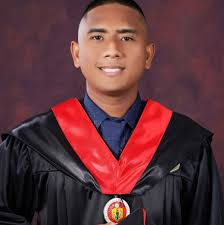 Michael V. couldn't wipe the smile off his face as he unboxed the PS5.