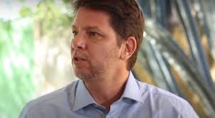 O ator e atual secretário especial da cultura, mário frias, anda armado dentro da secretaria, causando desconforto entre servidores e terceirizados. Armado Mario Frias Assusta Funcionarios Da Secretaria Da Cultura Rolling Stone