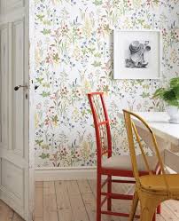 Florale Tapeten Naturnahes Und Zeitgenossisches Ambiente Erschaffen Wandgestaltung Tapete Haus Deko Wandgestaltung