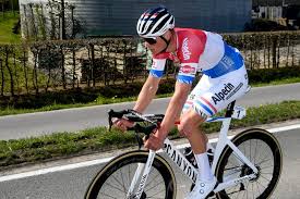 In de koninginnenrit werd de ecuadoriaan niet meer van zijn troon gestoten. Van Der Poel Is Terug Op De Racefiets Via Ronde Van Zwitserland En Nk Richting Tour De France Wielrennen Ad Nl