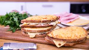 Recette Croque Facon Brasserie Bechamel Champignons Jambon Recettes De Cuisine Recette Croquant Recette