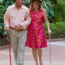 When Do You Know It S Time To Use A Walking Cane Walking With A Cane Fashion Walking Canes