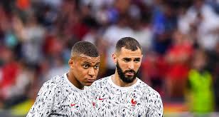 Jun 04, 2021 · the budding friendship between kylian mbappe and karim benzema is something that brings a lot of hope and excitement to real madrid fans. Benzema Restarted The Arrival Of Mbappe Decisive Meeting In A Few Days