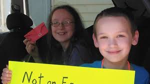 Evansville kids thank police officers with homemade cards