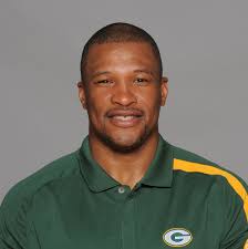 Packers assistant Darren Perry in the mix for Titans' DC job, per report