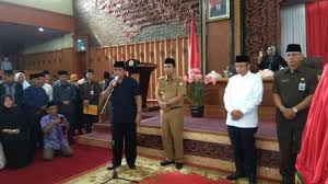 Check spelling or type a new query. Hba Menangis Saat Sampaikan Kata Sambutan Jadi Perwakilan Keluarga Almarhum Zoerman Manap Tribun Jambi