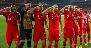 Euro 220 elemeleri kapsamında a milli futbol takımımız fransa ile karşılaştı. Fransa Da Gundem Turkiye Maci Mac Iptal Edilsin Diye Kampanya Baslattilar