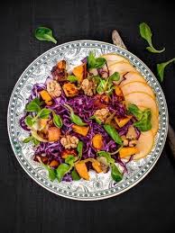 Salade D Automne Au Chou Rouge Et Patates Douces Recette En 2020 Recette Chou Rouge Salade D Automne Recette Chou