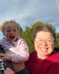 Mollie Murphy's Instagram, Twitter & Facebook