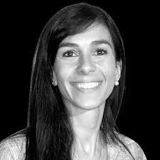 De Rada Tilly a Chiba: la historia de Casandra, la patagónica que maneja  una mini van escolar en Japón