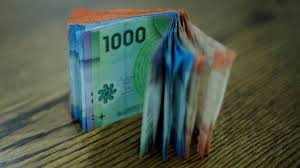 A partir de este miércoles 20 de mayo las personas que cumplan con los requisitos pueden consultar si recibirán de manera automática o deben solicitar el ingreso familiar de emergencia (ife). Ingreso Familiar De Emergencia Tramos De Pagos Segun El Tamano Del Hogar As Chile