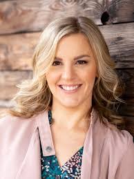 Keri Friedman's Instagram, Twitter & Facebook