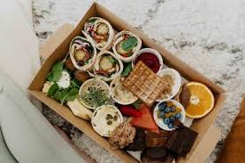 Perfektes Chillout Zuhause The Green Garden Liefert Onobox Vegan Chillout Garden Green Liefert Onobox Perfektes Regalau Food Cheese Board Salzburg