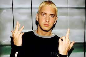 Eminem has sent fans into a frenzy after ditching his trademark peroxide blonde hair and unveiling a new bearded look. Slim Shady Bleached Hair