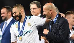 Find out what house the french striker lives in and have a look at his cars! Benzema Zidane Ist Wie Ein Grosser Bruder Ein Teil Meiner Familie Real Total