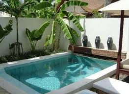 Plant selection and path design are vitally important. Swimming Pool Landscaping Ideas 21 Easy Diy Decors To Try
