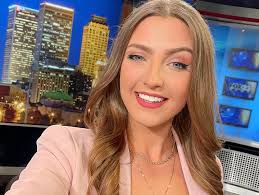 I'm the reporter, baby, you could be the news. 💁🏼‍♀️ Anchor, rather. I've  had a lot of fun