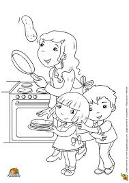 Page 13 Sur 13 Sur Hugolescargot Com Coloriage Dessin Repas Activite Chandeleur