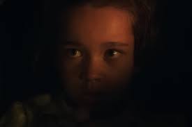 Lou, actores y personajes: quién es quién en la película de Netflix