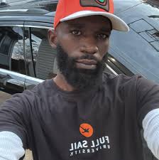 Does anyone remember David T. Howard High School?