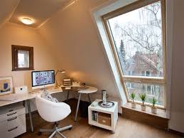 Wenn Wir In Unseren Dachausbaugeschichten Immer Von Selber Machen Sprechen So Gilt Das Genau Genommen Nicht Fur Dachflachenfenster Dachfenster Grosse Fenster