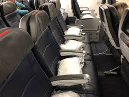 For airlines that want to win on the world stage and grow now, the 777 family offers flagship status and more growth potential than the competition, providing a clear path to a successful future. Volando De Buenos Aires A Dallas En American Airlines Main Cabin Extra