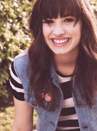 Acting turned to singing and then touring and the immense pressure took a toll on her. Demi Lovato She Looks Like Carly Rae Jepsen Here Wow Confused Notsayingthatit Snot Demi Lovato Pictures Demi Lovato 2008 Demi Lovato
