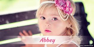 Abbey » Name mit Bedeutung, Herkunft, Beliebtheit & mehr
