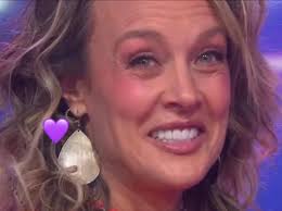 TV Azteca da a conocer el proyecto con el que c0mpetira con la Casa de los  Famosos; Rocío Sánchez Azuara será la conductura del nuevo programa “Tu  historia como la mía” donde