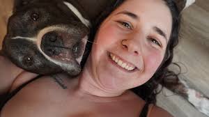 Ma, ma, ma! Let me in ma!