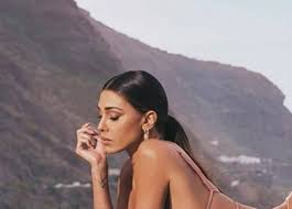 Belen rodriguez instagram (windows) application available to download for free with coollysoftware.com, the best way to download windows applications. Belen E La Foto Su Instagram Il Lato B E Da Urlo Anche Lui Ha Commentato Il Post