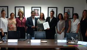 Diana Malacara (@DianaMalacara)