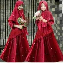 Berikut ini adalah beberapa inspirasi model busana muslim untuk anak perempuan terbaru 2019 yang bisa anda pilih sebagai bahan referensi nantinya saat membeli busana muslim untuk putri anda. Harga Dress Anak Gamis Anak Original Di Indonesia Juni 2021