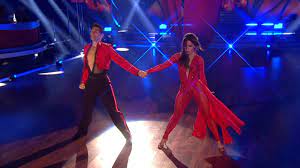Nun standen sie erstmals selbst im mittelpunkt und traten in selbstinszenierten showtänzen gegeneinander an. Let S Dance 2020 Perfektes Match Christina Luft Christian Polanc Begeistern Mit Feurigem Paso Doble