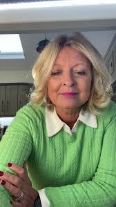 Julie Holloway's Instagram, Twitter & Facebook