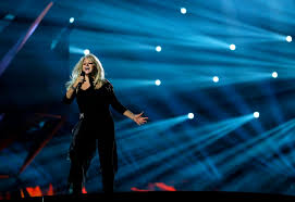 Bonnie Tyler, who topped the charts with epic ‘Total Eclipse of the Heart,’ has died at 75